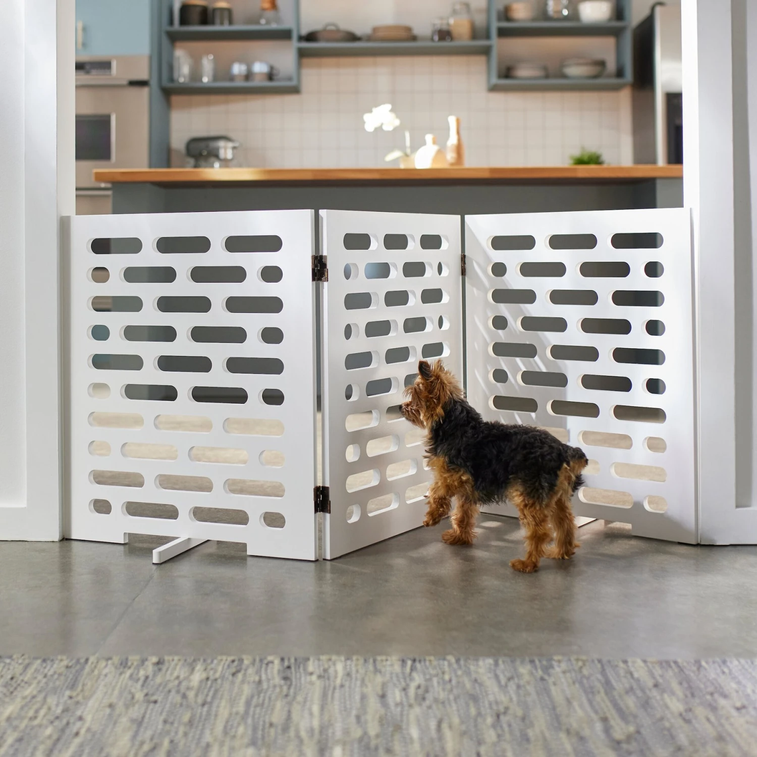 Frisco Deco Horizontal Lines 3-Panel Dog Gate